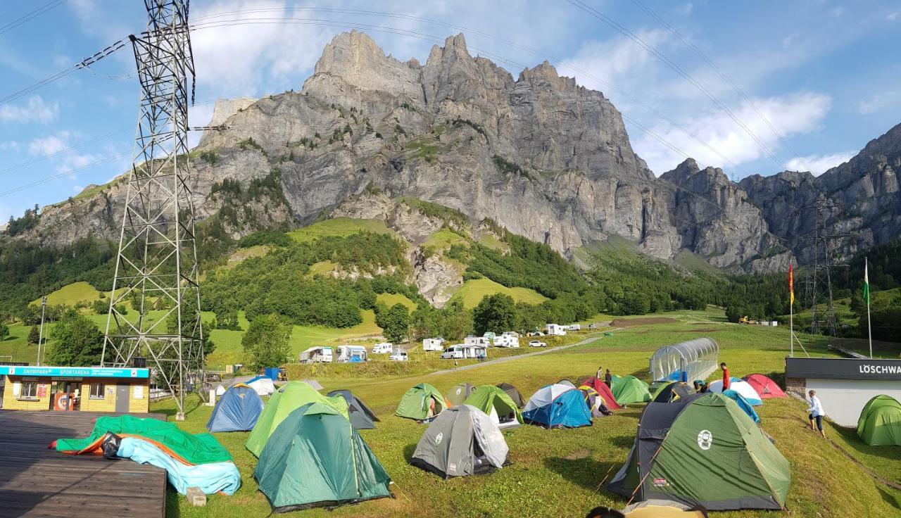 Campingplatz Mit Restaurant & Sportarena Лейкербад Екстер'єр фото